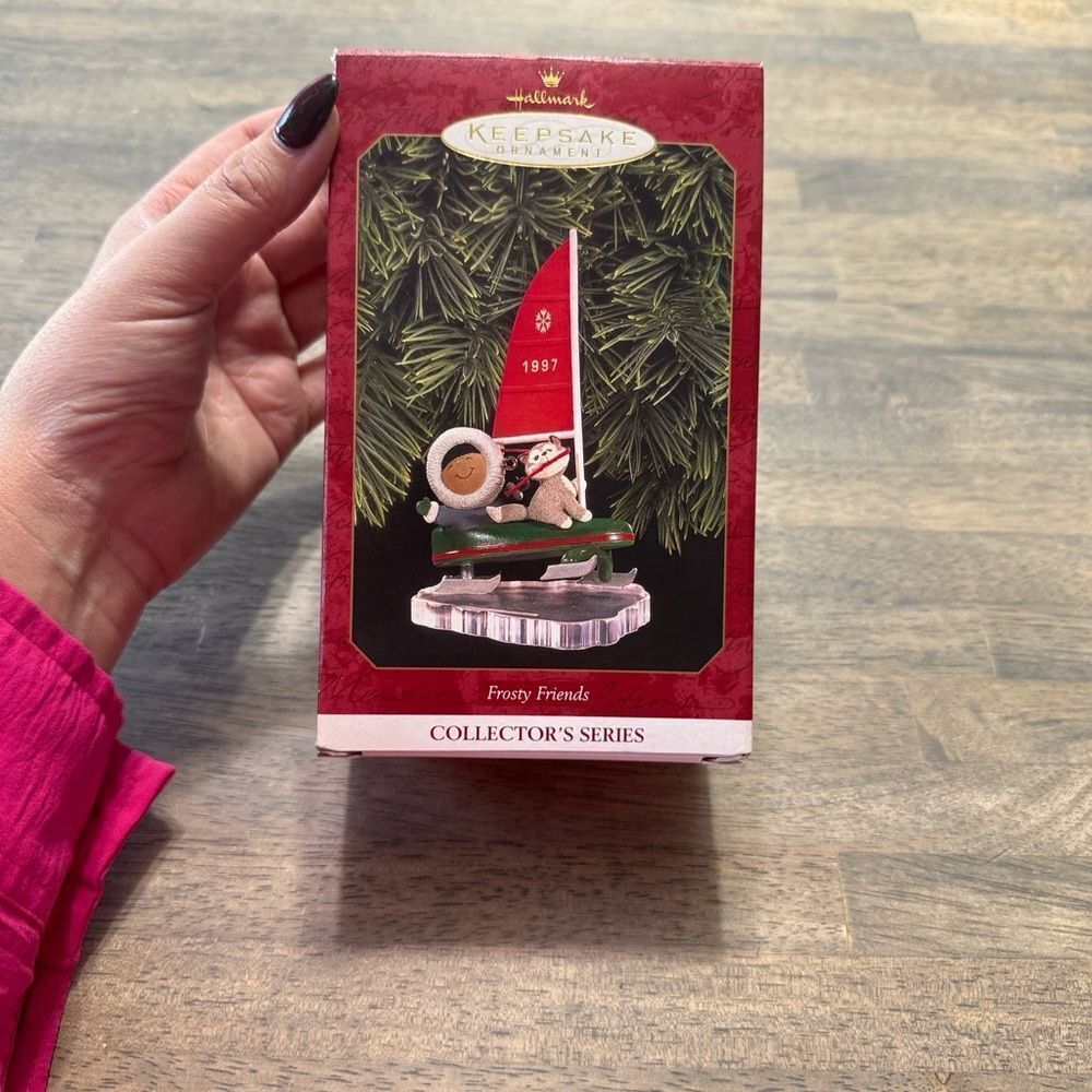 Hallmark Keepsake Ornament - Red and Green Frosty Friends
